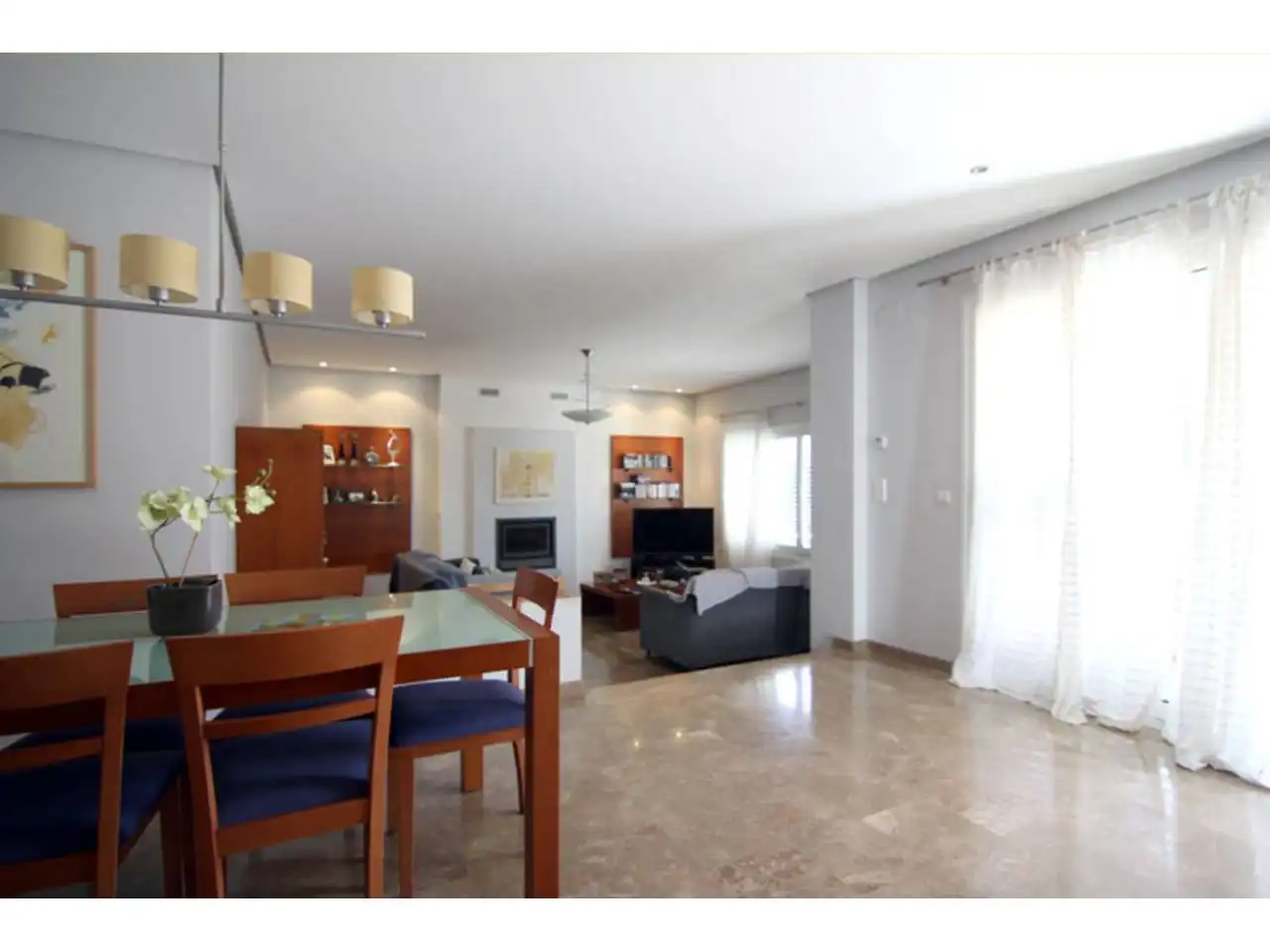 Casa con jardín en venta en Campolivar, imagen 4