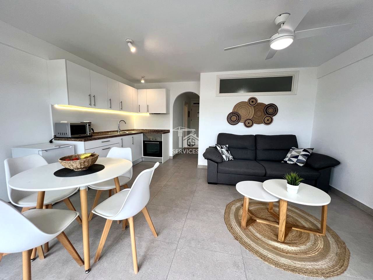 Living room of Flat for sale in Arona  with Air Conditioner, Terrace and Furnished