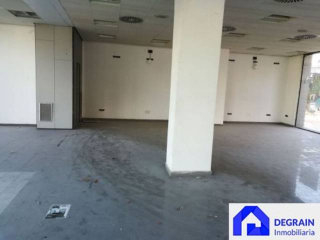 Local comercial en Alquiler en Oviedo - Tenderina en Cerdeño - El Palais - Mercadín
