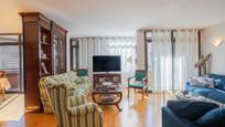 Living room of Flat for sale in Vic  with Heating, Parquet flooring and Balcony