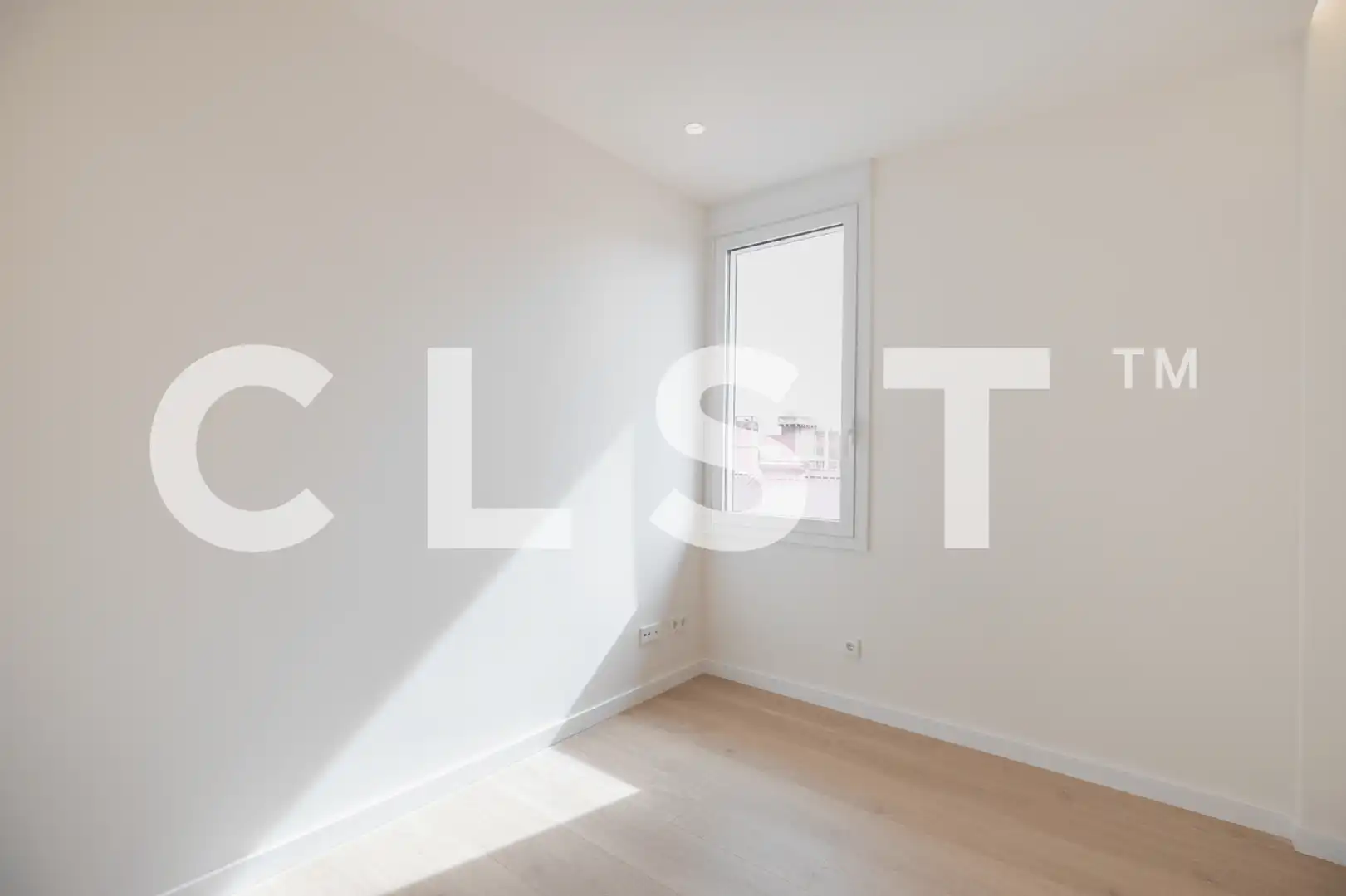 Attic for rent in Carrer de Ballester, El Putget i el Farró