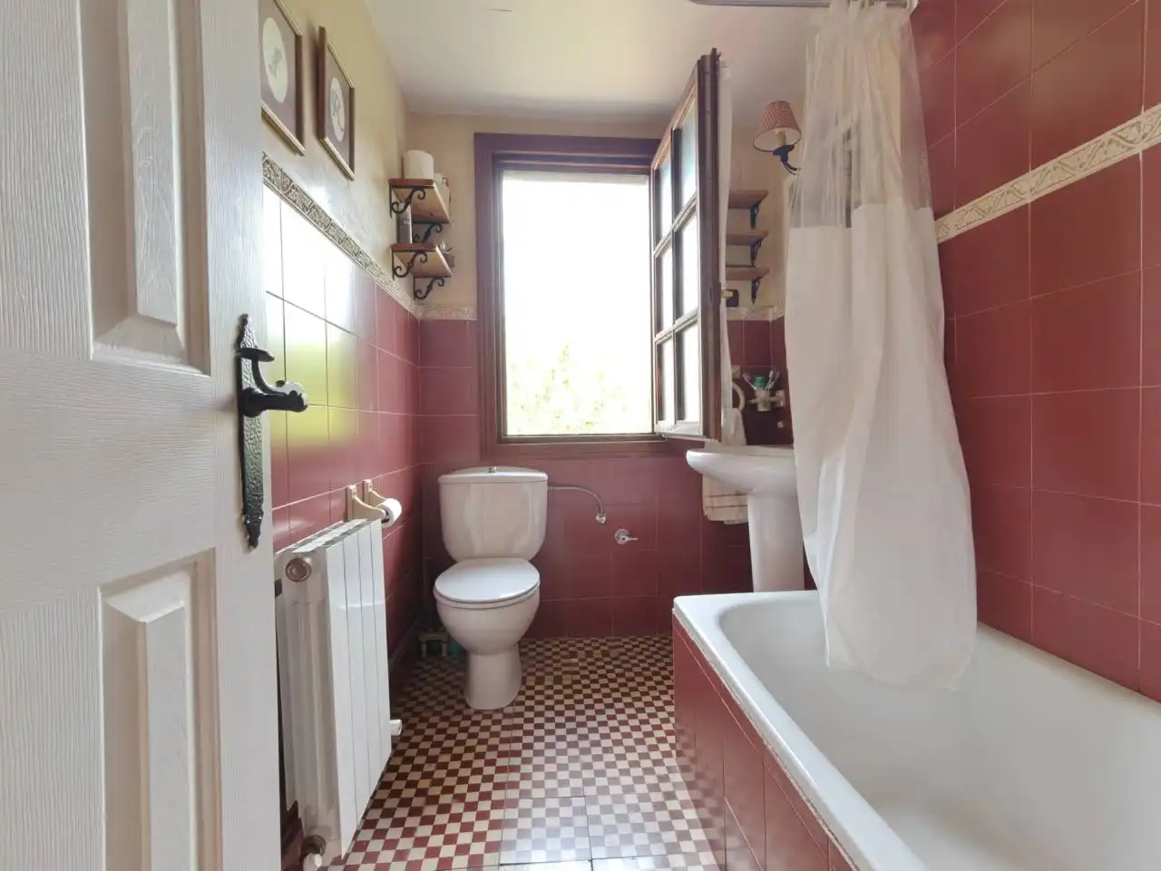 Bathroom of Flat for sale in Fruiz  with Heating, Private garden and Balcony