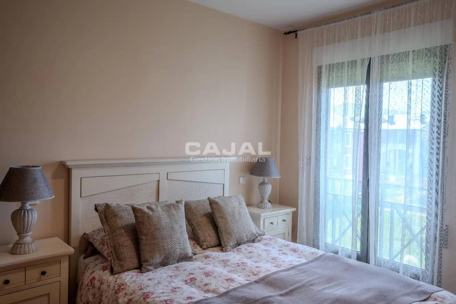 Schlafzimmer von Wohnung zum Verkauf in Riaza mit Heizung, Abstellraum und Schwimmbad
