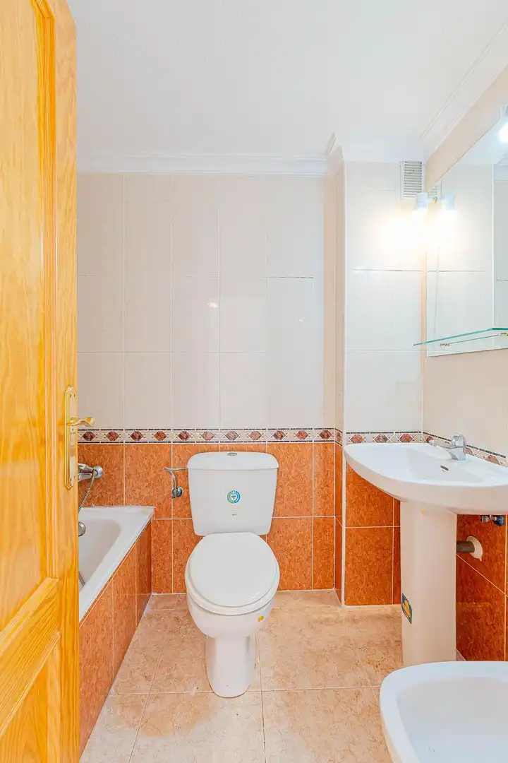 Badezimmer von Wohnungen zum Verkauf in Centro