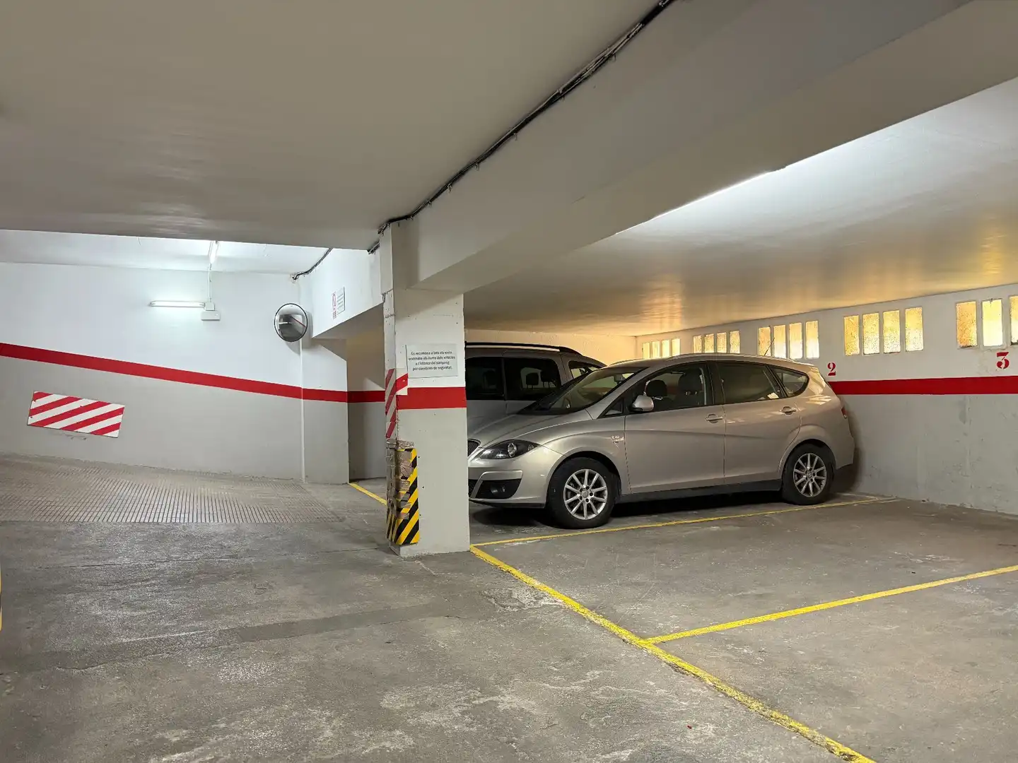 Parkplatz von Garage zum Verkauf in Igualada