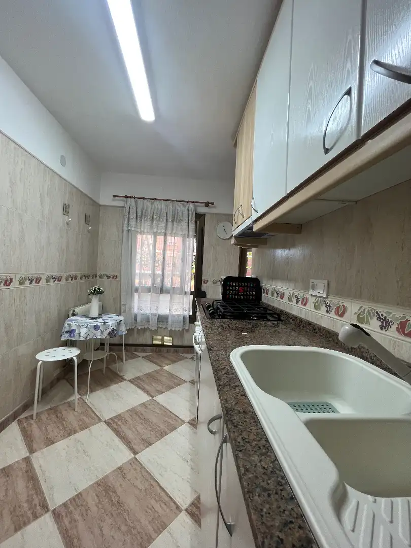 Cocina de Piso de alquiler en Cerdanyola del Vallès con Calefacción, Amueblado y Horno