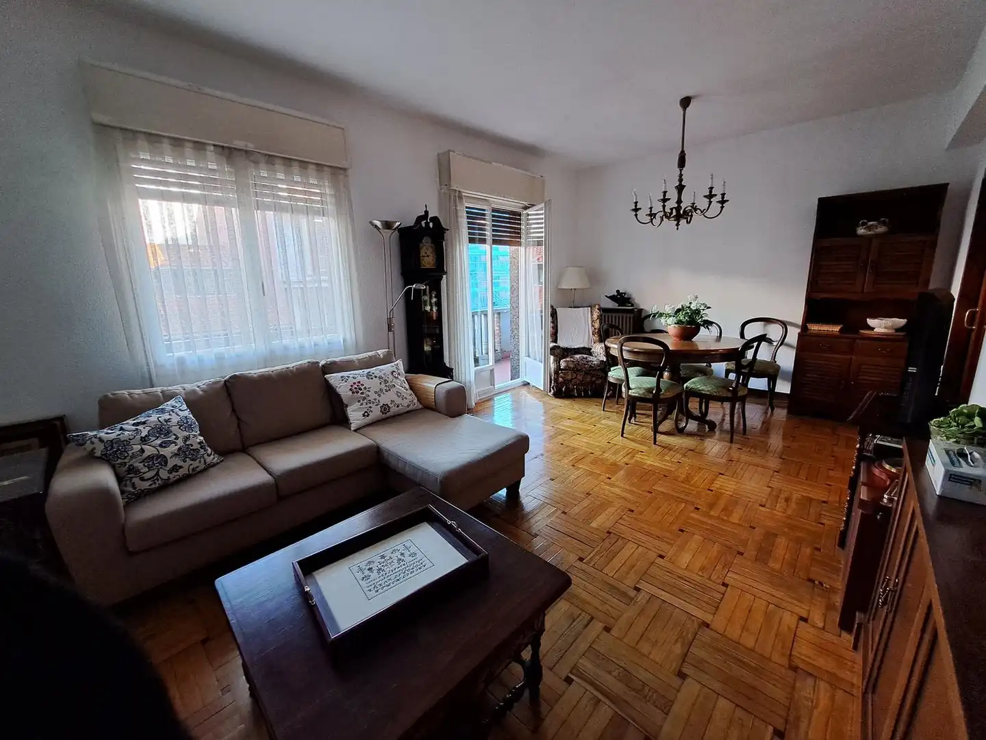 Wohnzimmer von Wohnung zum Verkauf in Gijón  mit Heizung, Terrasse und Schwimmbad