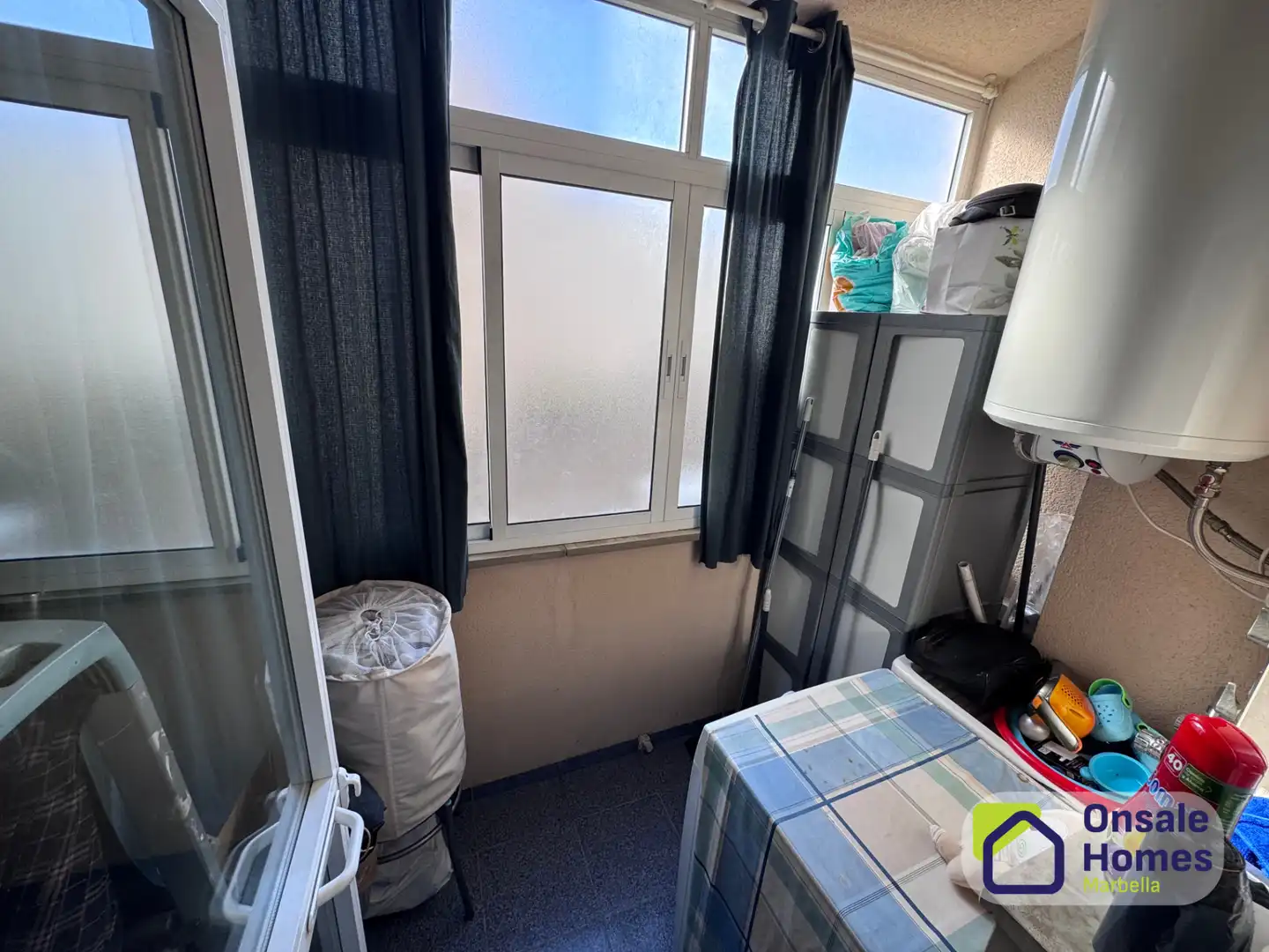 Habitación de Piso en venta en Estepona con Aire acondicionado y Terraza
