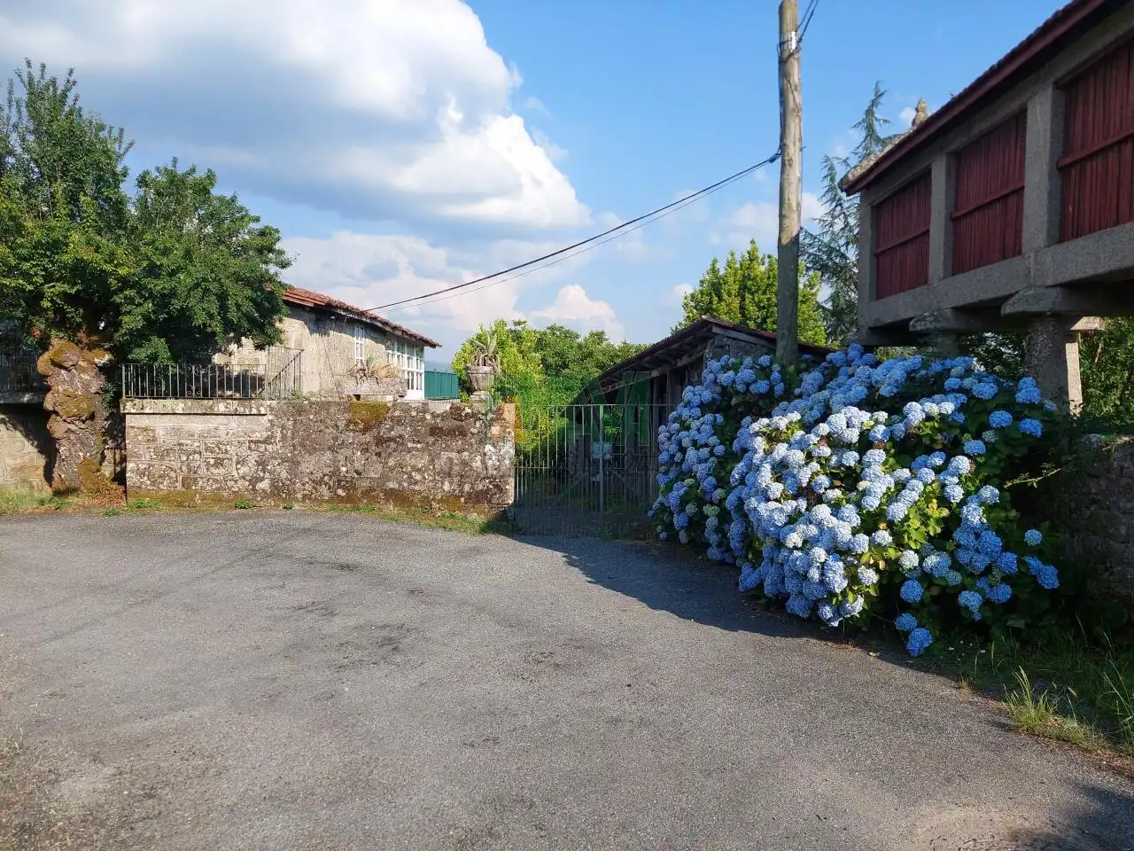 Vista exterior de Casa o xalet en venda en Coles amb Calefacció, Jardí privat i Terrassa
