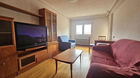 Foto 2 de Piso de alquiler en De Portugal, Vidal, Salamanca Capital