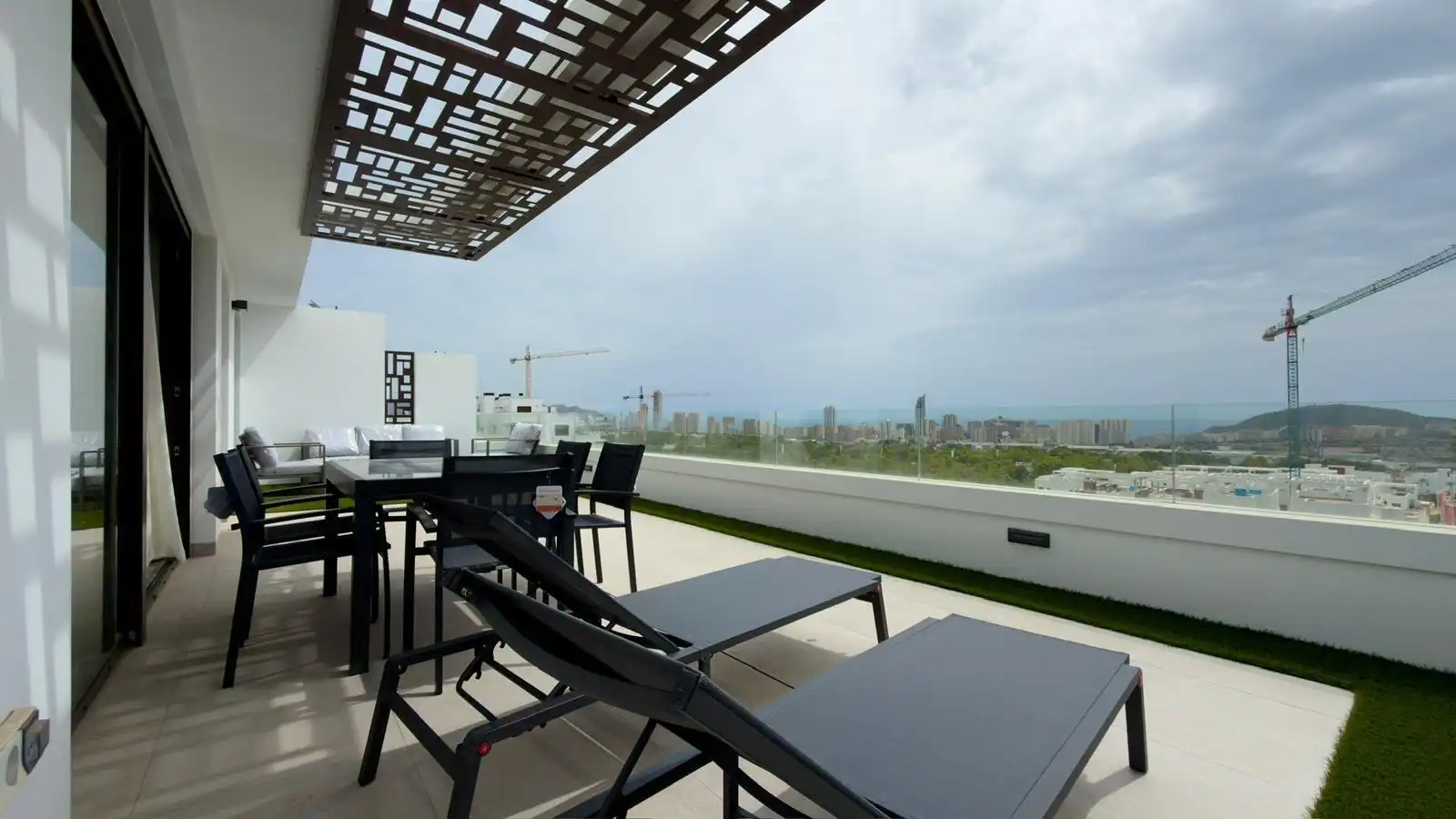 Terrassa de Apartament de lloguer en Finestrat amb Aire condicionat, Jardí privat i Terrassa