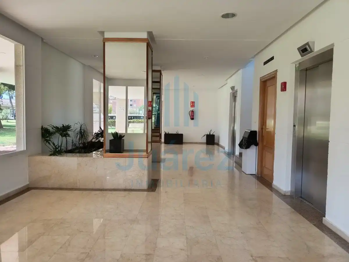 Piso en venta en Alicante / Alacant con Aire acondicionado, Calefacción y Terraza