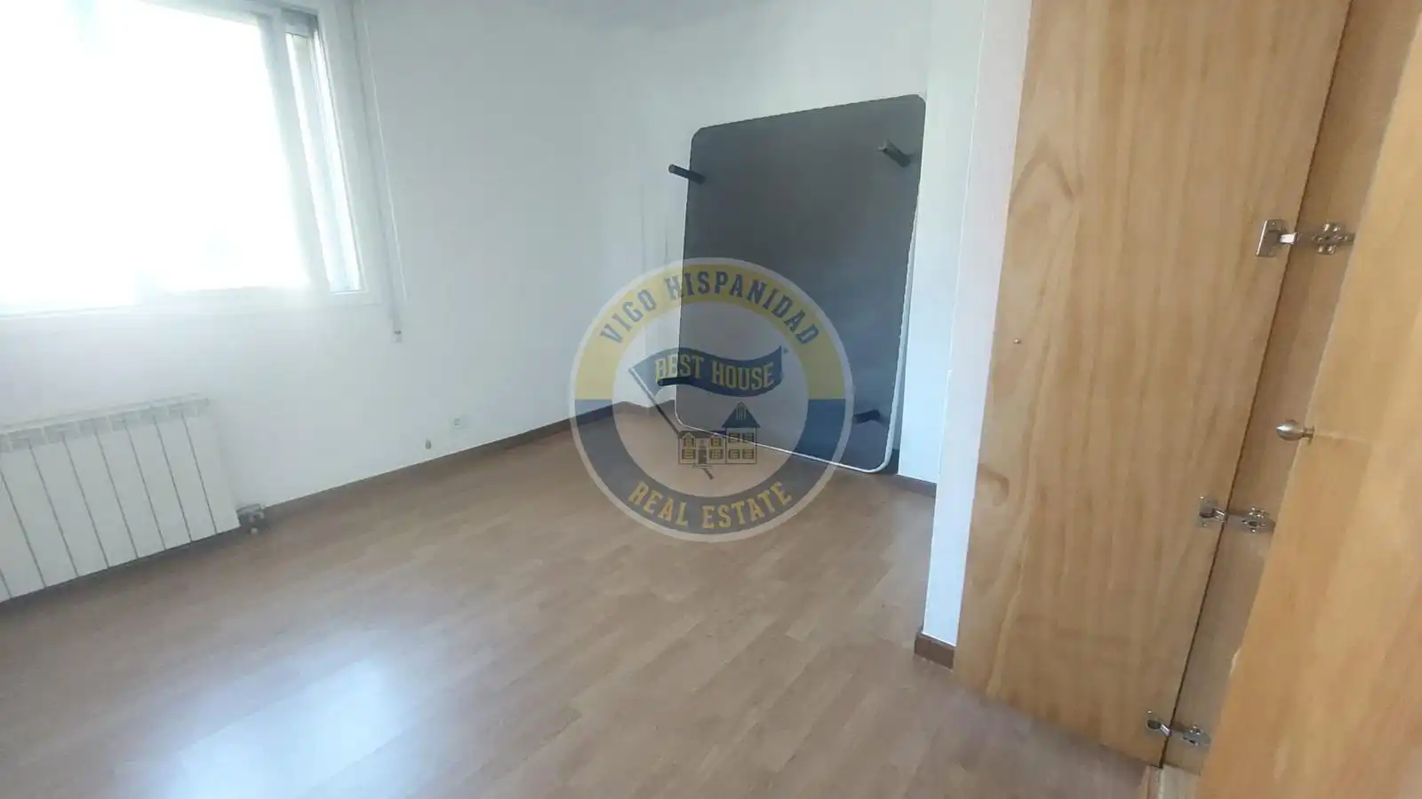 Piso en venta en Vigo  con Calefacción