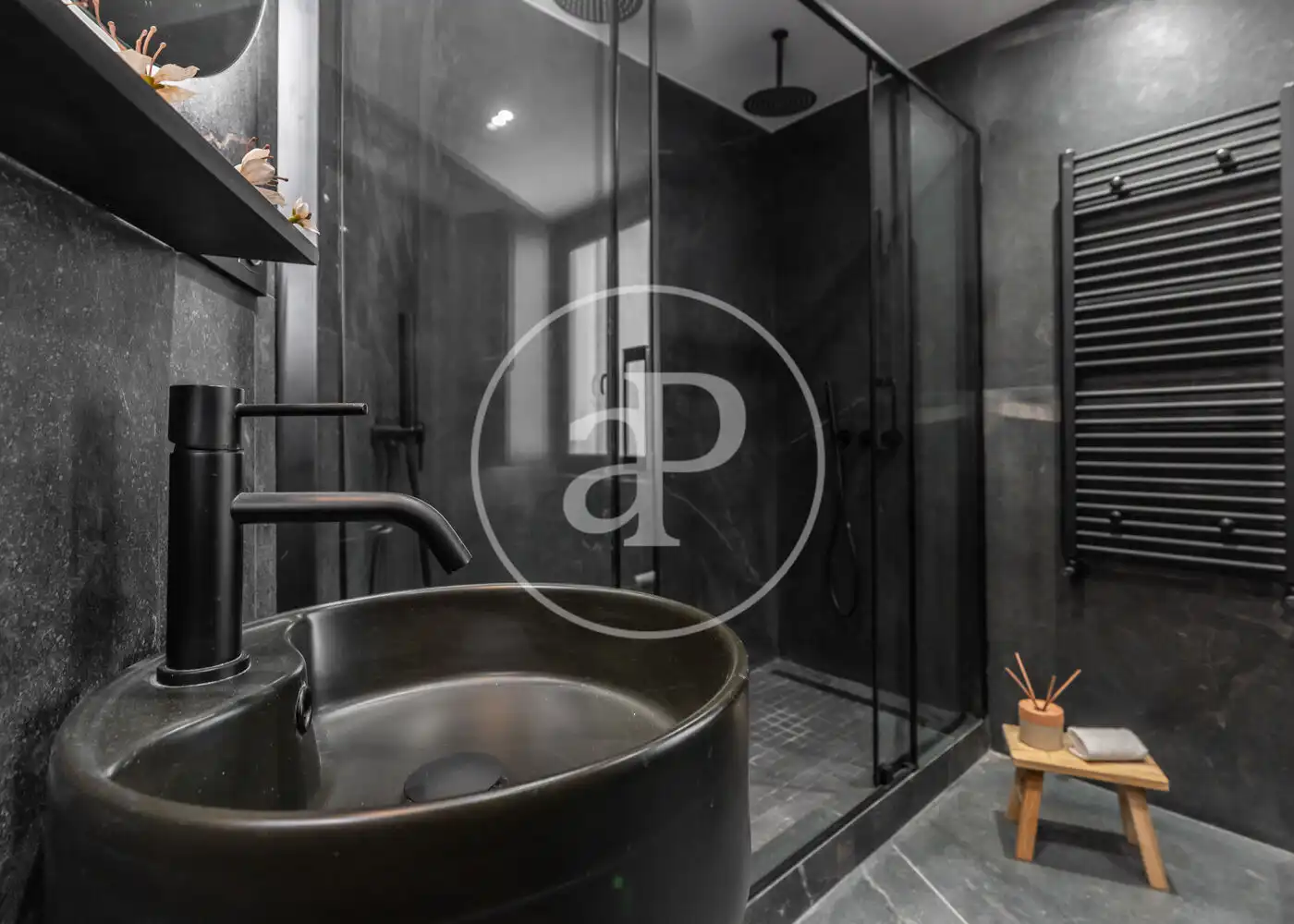 Baño de Piso en venta en Madrid con Aire acondicionado y Calefacción