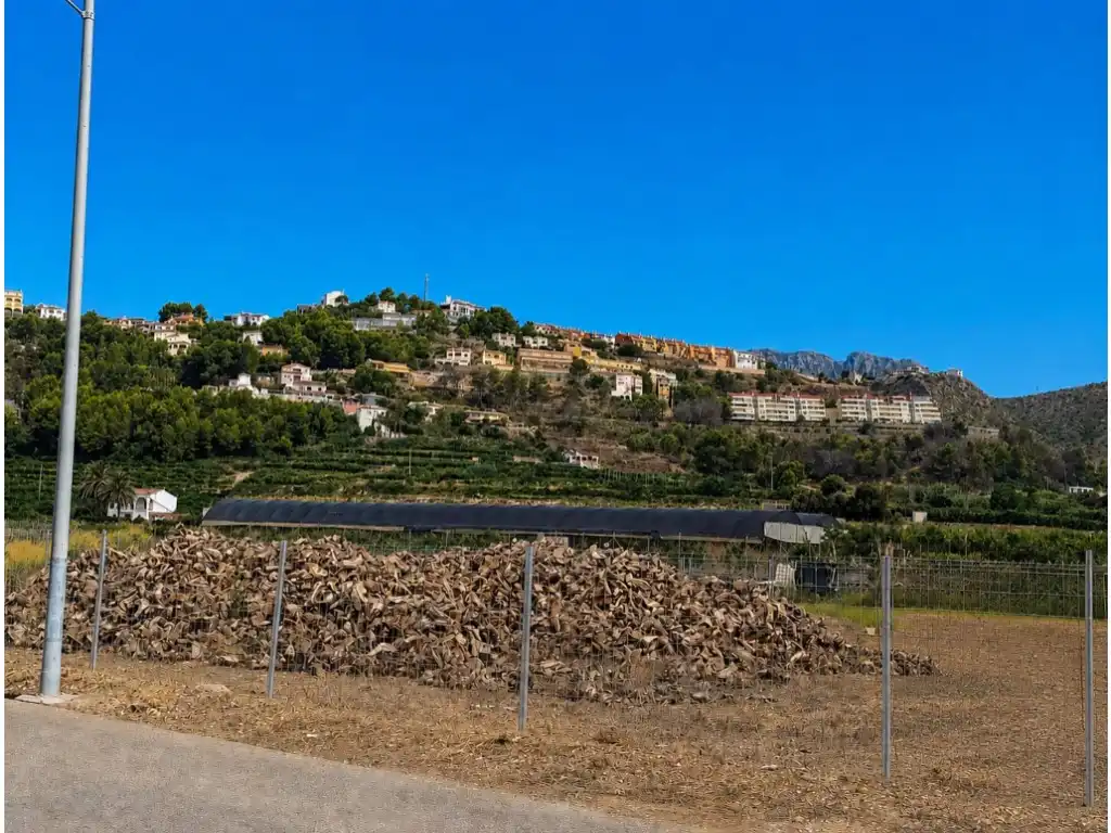 Residencial en venda a Calle Salze, Ador