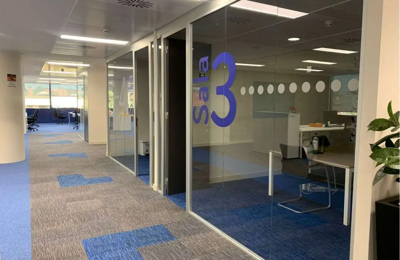 Office for rent in Madrid  with Air Conditioner and Heating