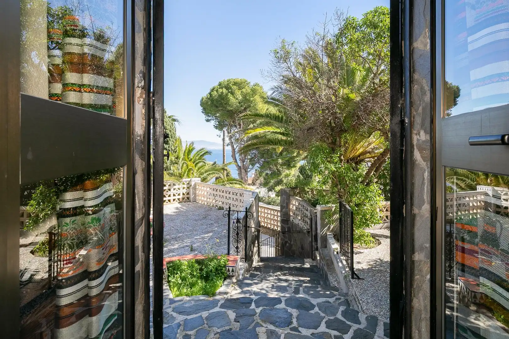 Houses for sale in Almuñécar  with Air Conditioner, Private garden and Terrace