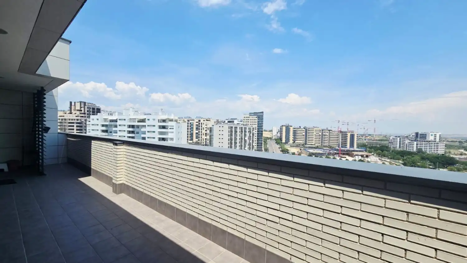 Terraza de Ático de alquiler en Madrid con Aire acondicionado, Calefacción y Terraza