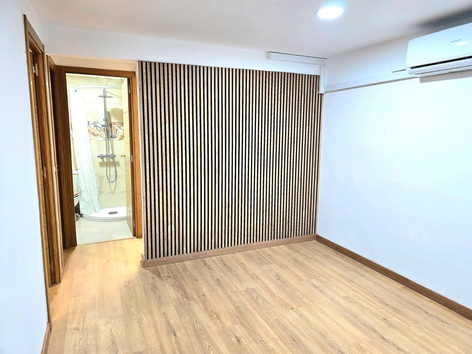 Flat for sale in Badalona  with Air Conditioner, Heating and Oven