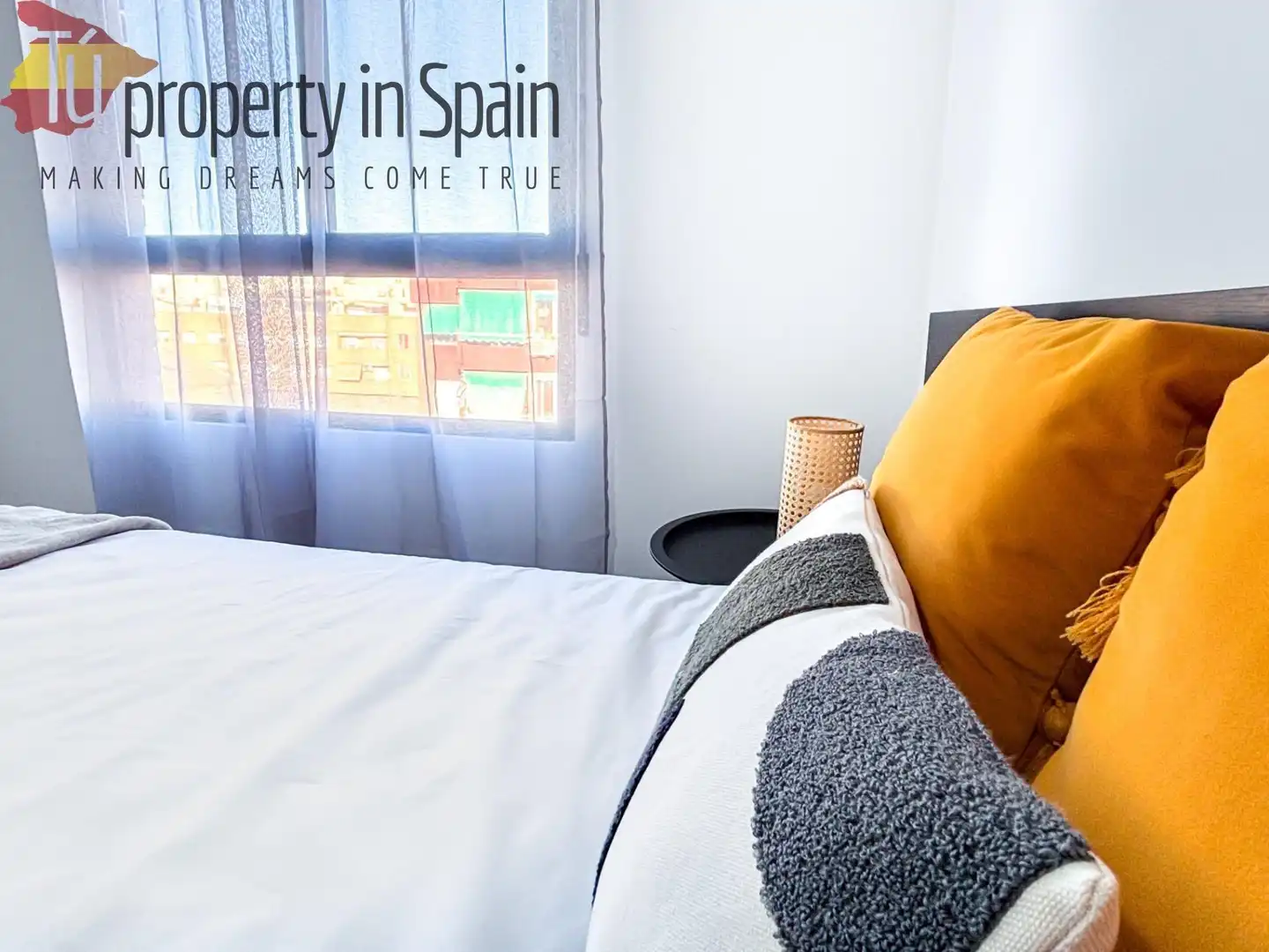 Room in ORIHUELA, Ciudad de Asís