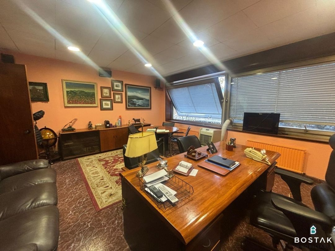 Oficina de alquiler en Campo de Volantín Pasealekua, 24, Castaños - Begoñaibarra, Uribarri