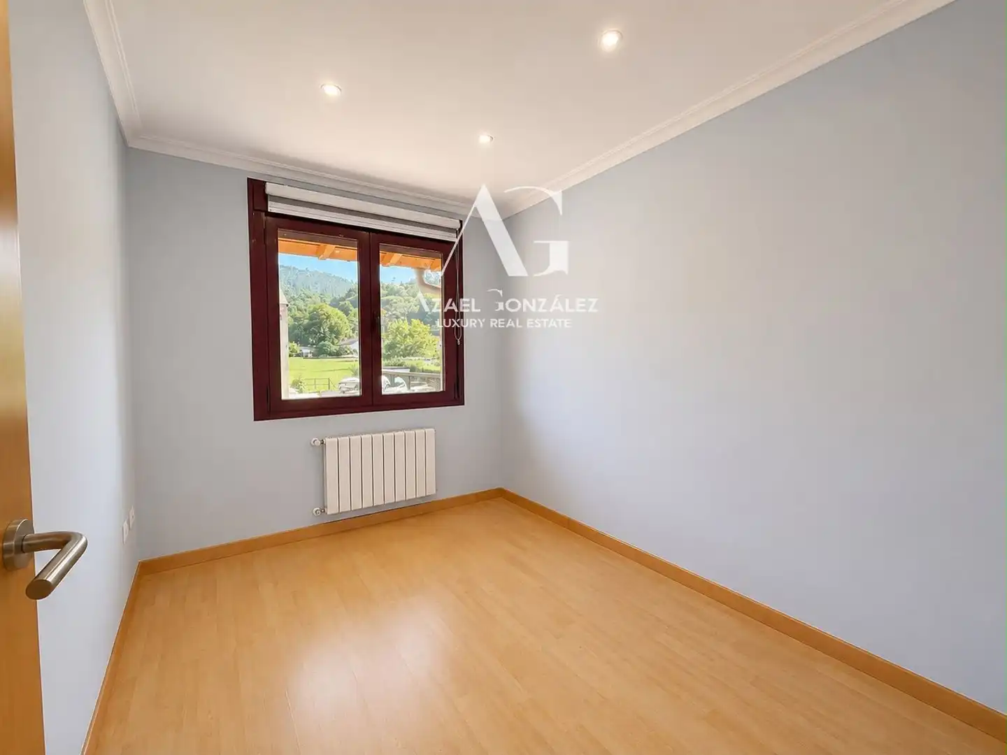 Bedroom of Detached homes for sale in Castañeda  with Heating, Terrace and Alarm