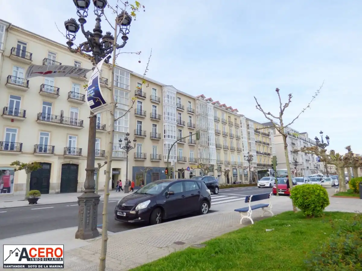 Locale commerciale in affitto a Paseo PEREDA, imagen 5