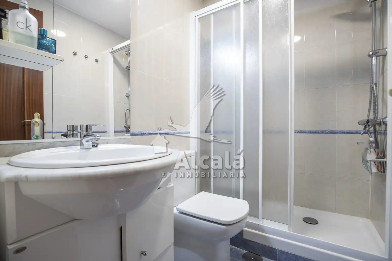 Baño de Piso en venta en Alcalá de Henares con Aire acondicionado y Calefacción