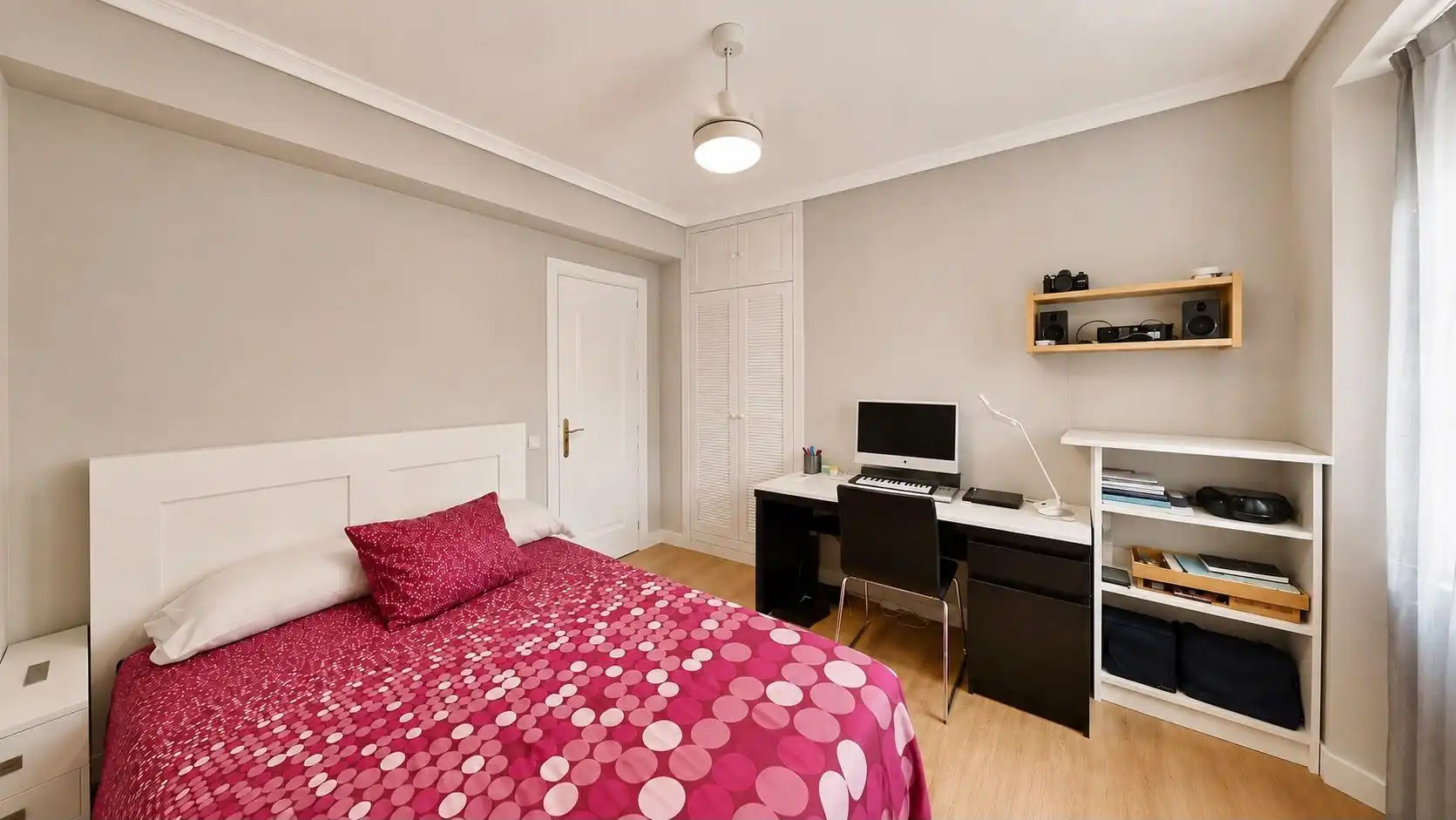 Habitación de Apartamento en venta en Madrid con Aire acondicionado, Calefacción y Parquet