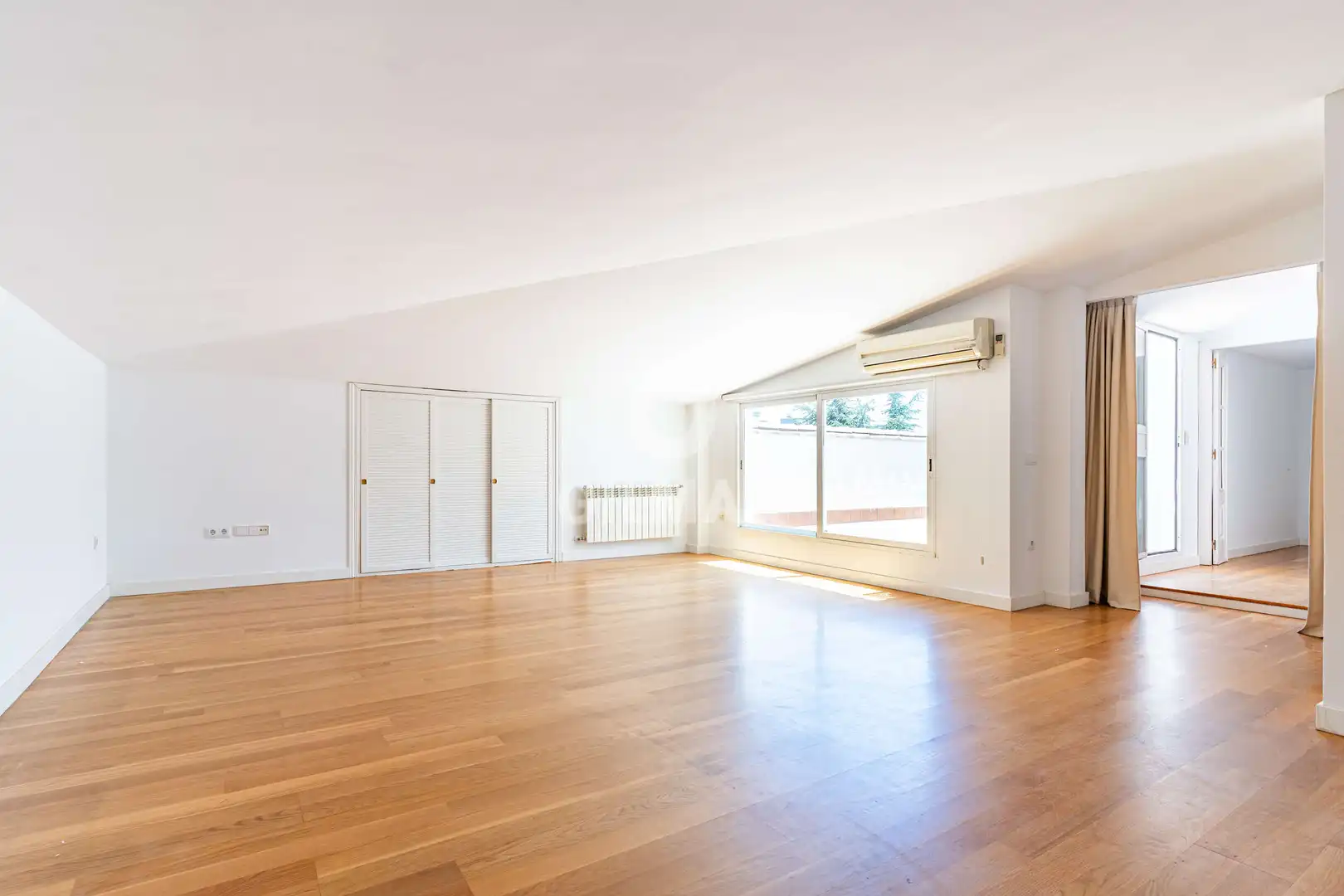 Bedroom of Duplexes for sale in Madrid  with Heating, Private garden and Storage room