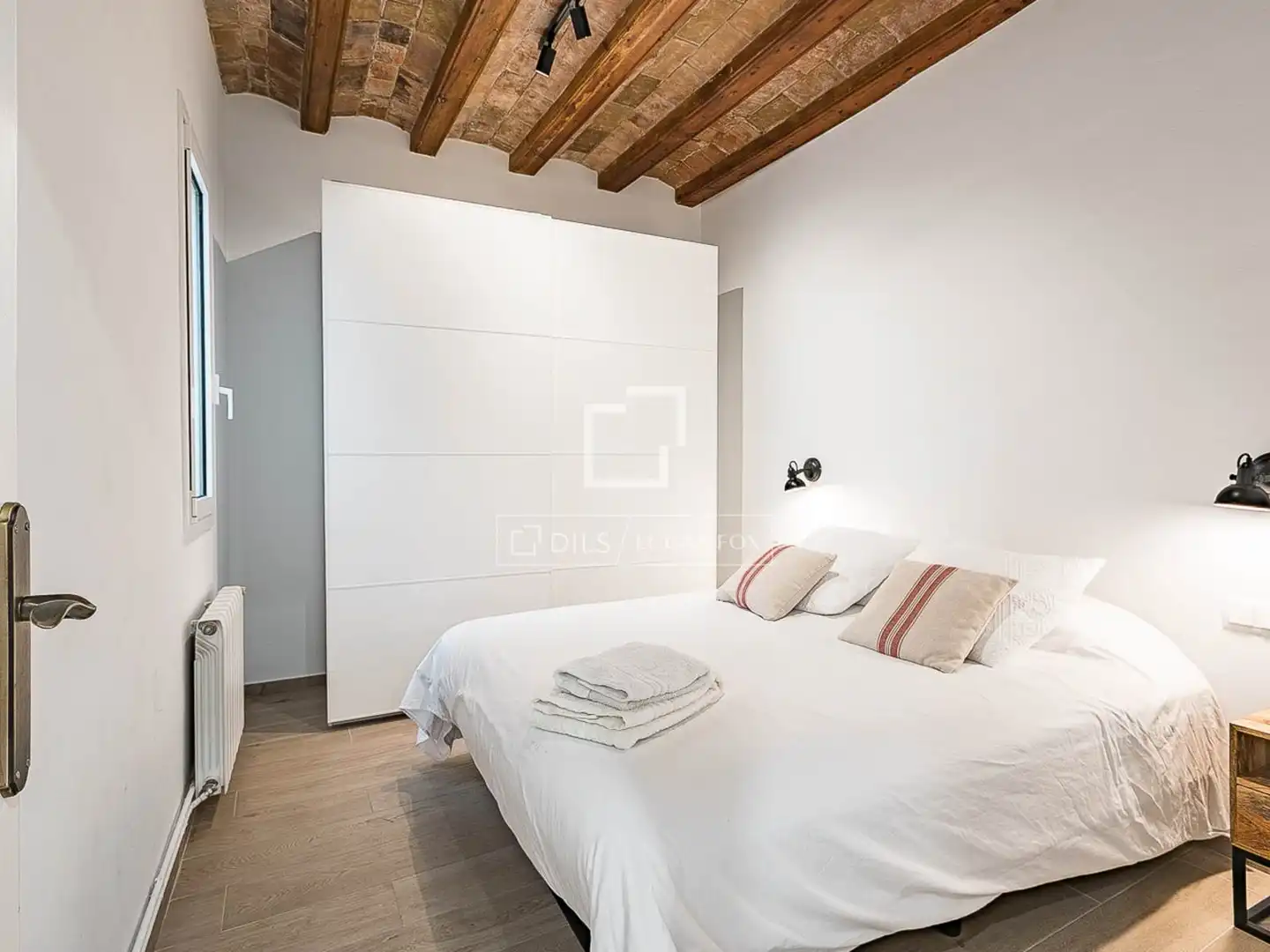 Bedroom of Flat for sale in Barcelona  with Air Conditioner, Heating and Furnished