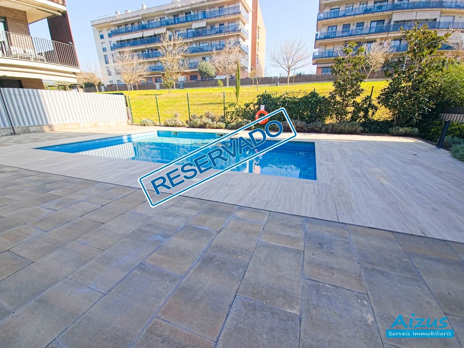 Piscina de Planta baja en venta en Ripollet con Aire acondicionado, Calefacción y Parquet