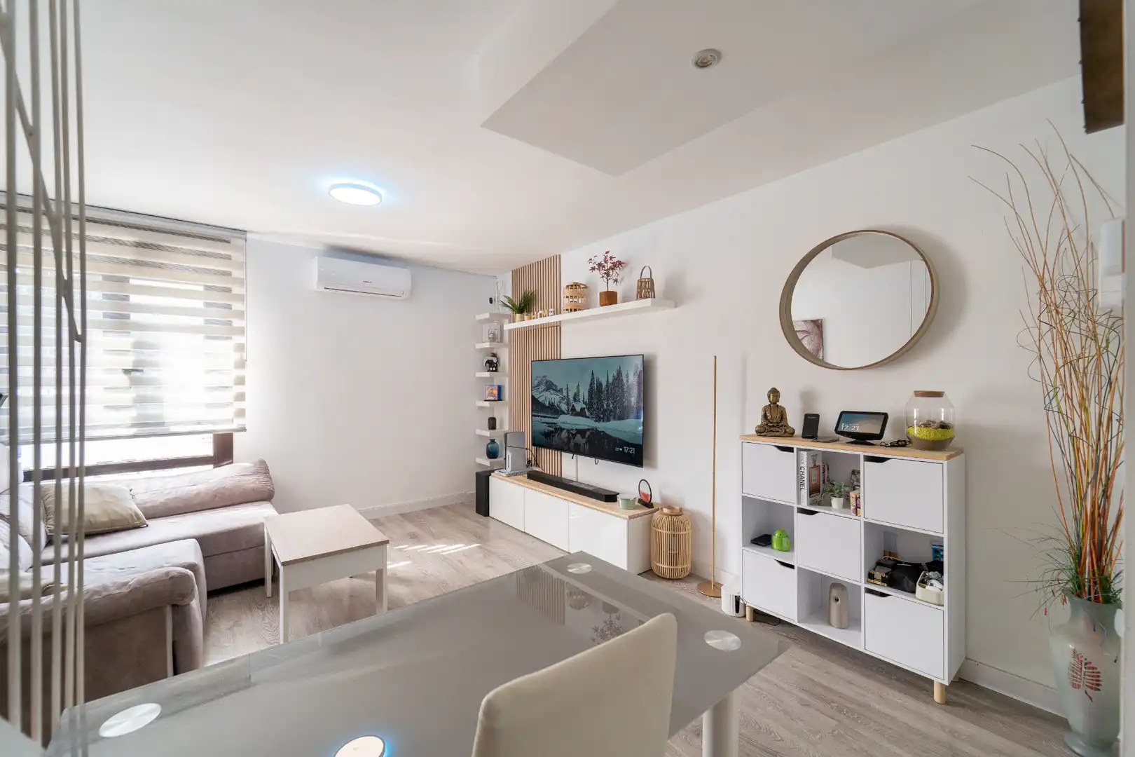 Sala d'estar de Pis en venda en Sevilla la Nueva amb Aire condicionat, Calefacció i Traster
