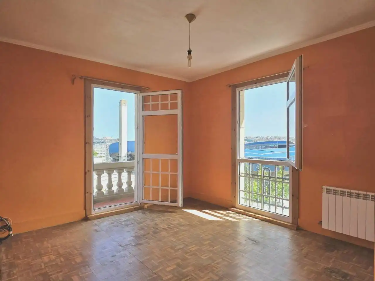 Habitación de Ático en venta en A Coruña Capital  con Calefacción, Terraza y Balcón