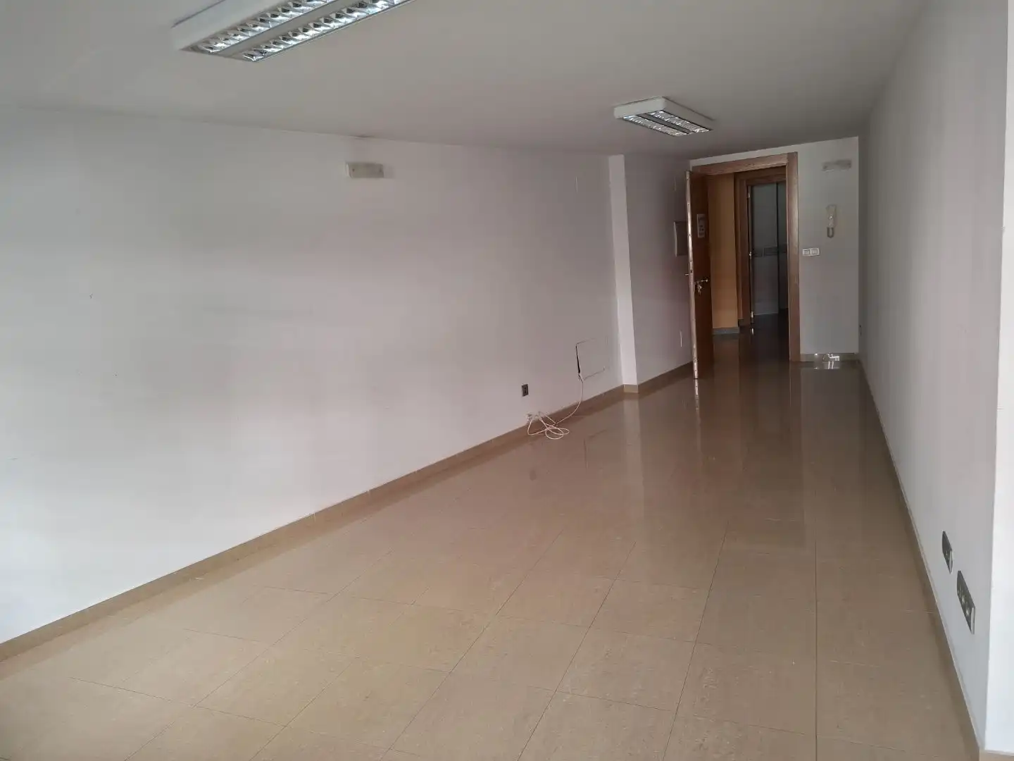 Local de lloguer en Lugo amb Parquet