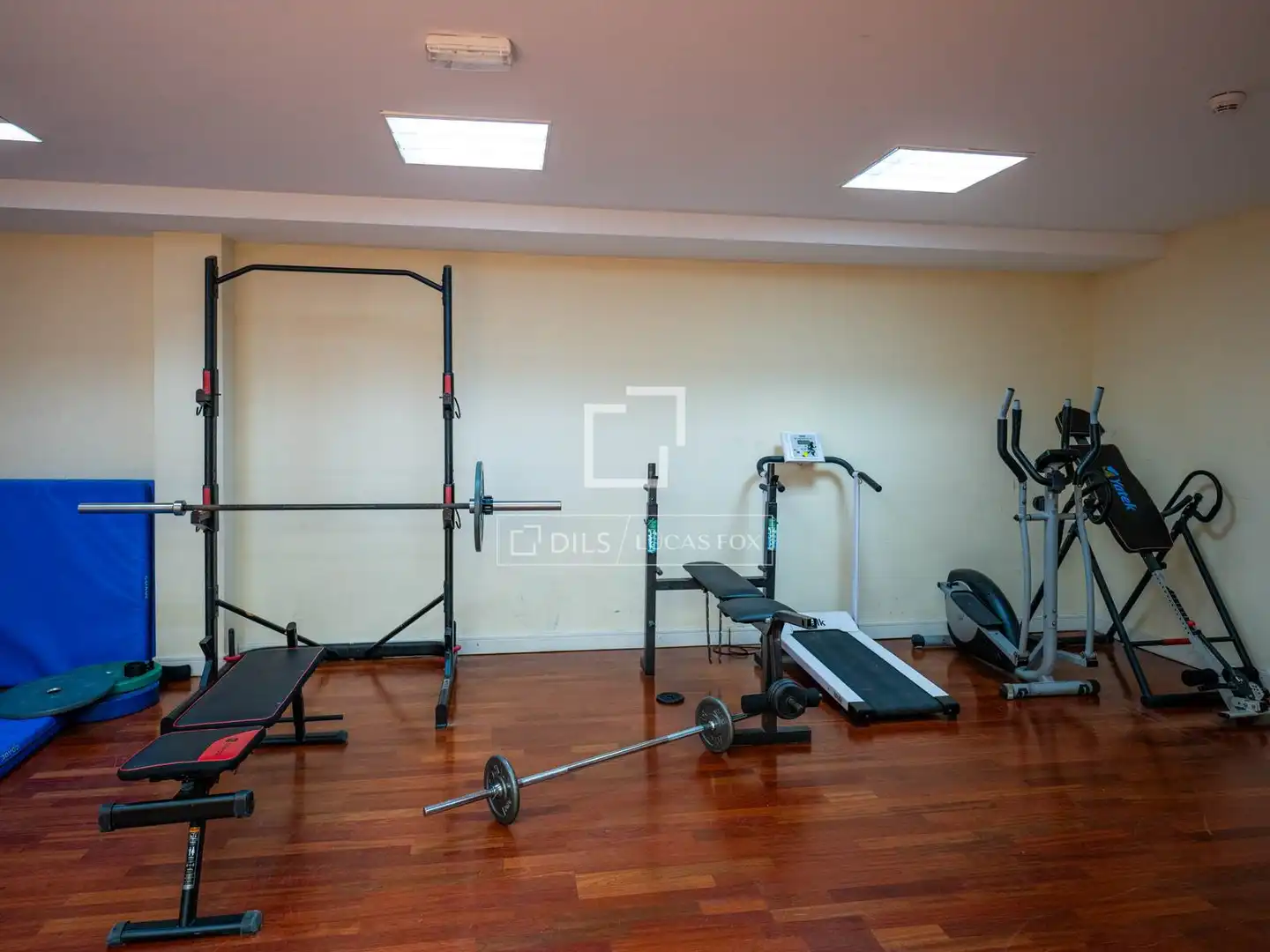 Wohnung zur Miete in Majadahonda mit Klimaanlage, Heizung und Privatgarten