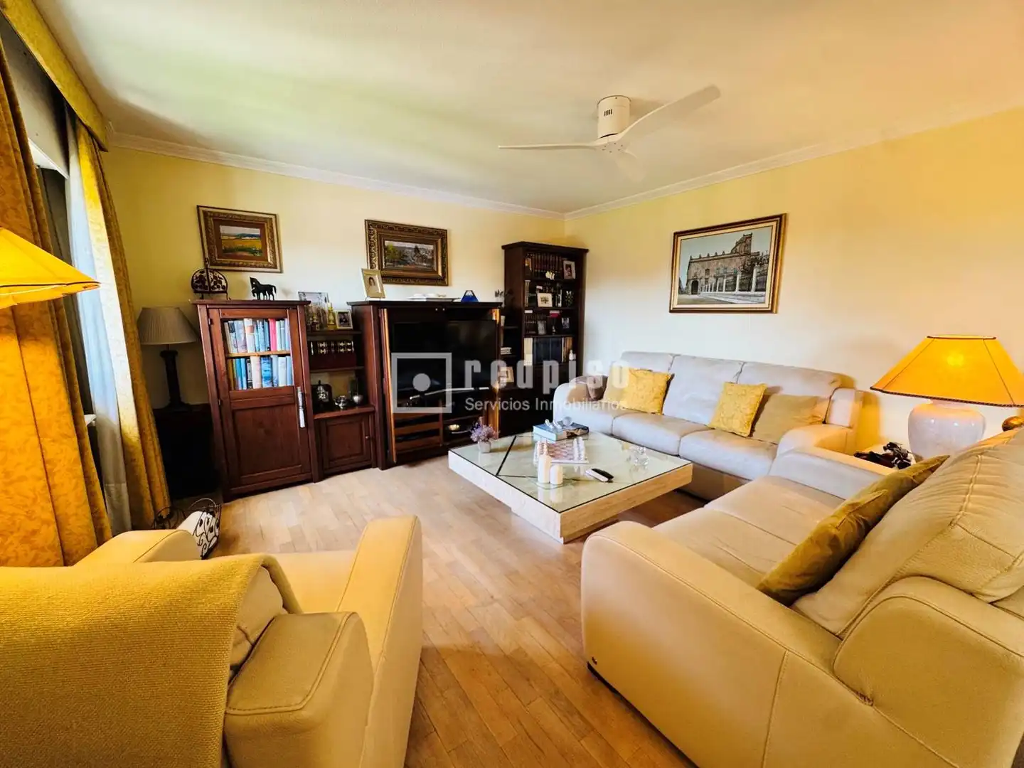 Sala de estar de Dúplex en venta en Fuenlabrada con Calefacción, Jardín privado y Parquet