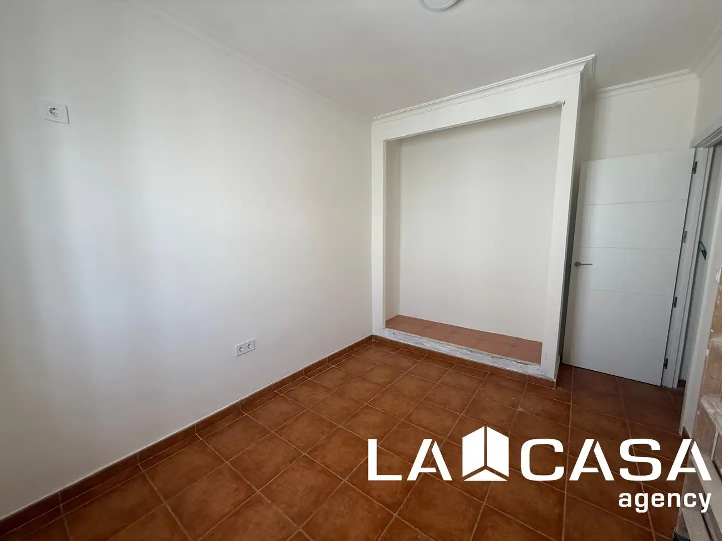 Kitchen of Houses for sale in Dos Hermanas  with Terrace