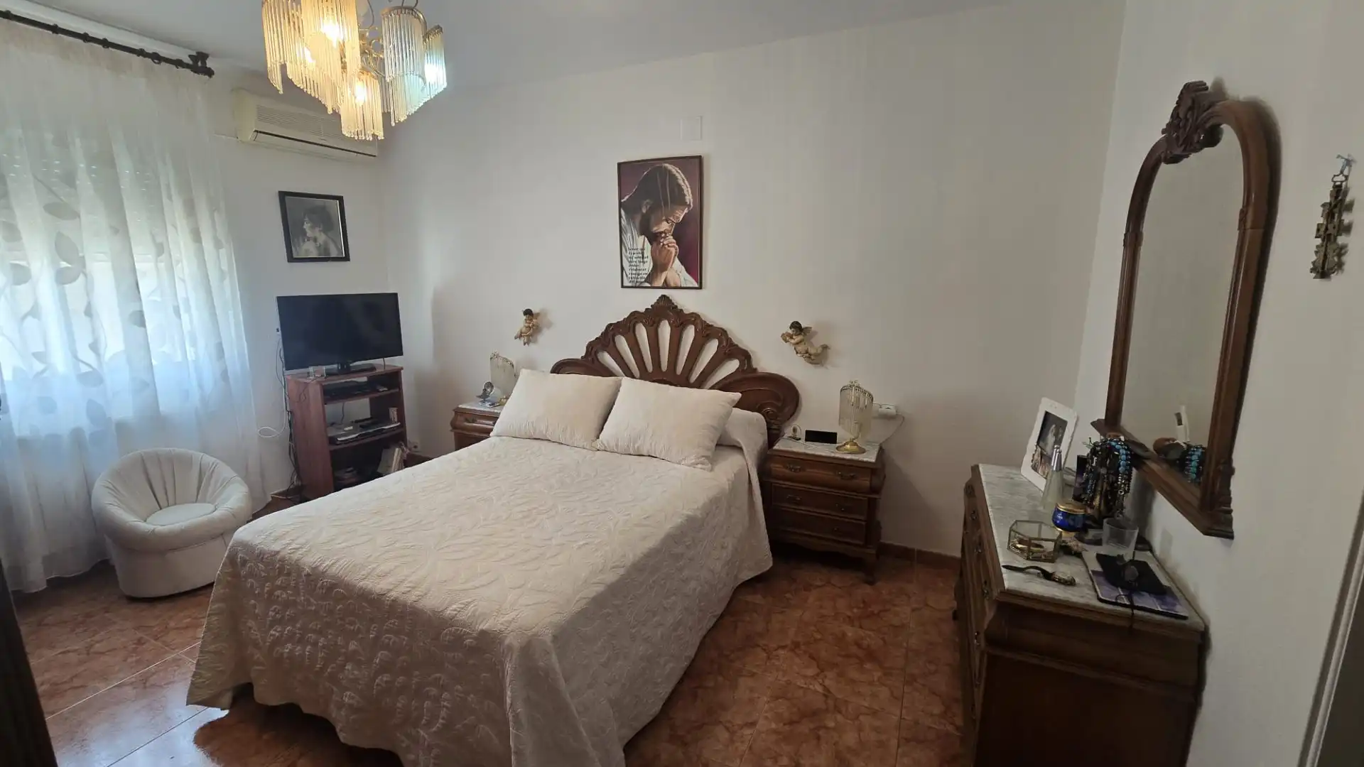 Bedroom of Detached homes for sale in Úbeda  with Air Conditioner, Heating and Private garden