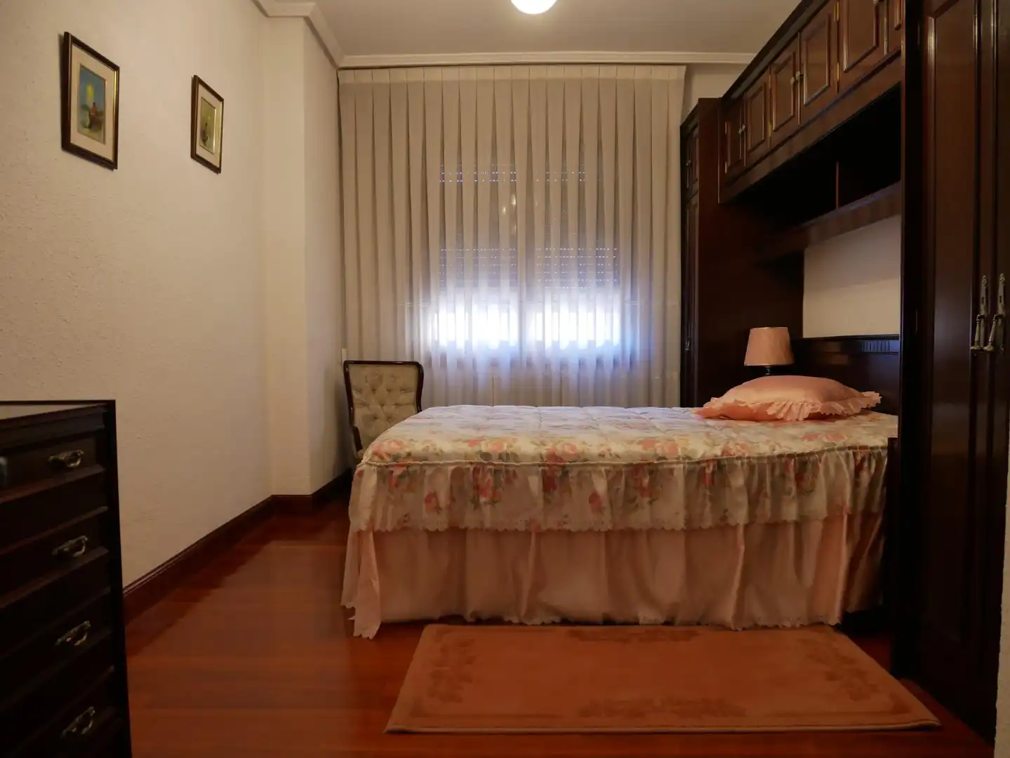 Habitación de Piso en venta en Basauri  con Calefacción y Balcón