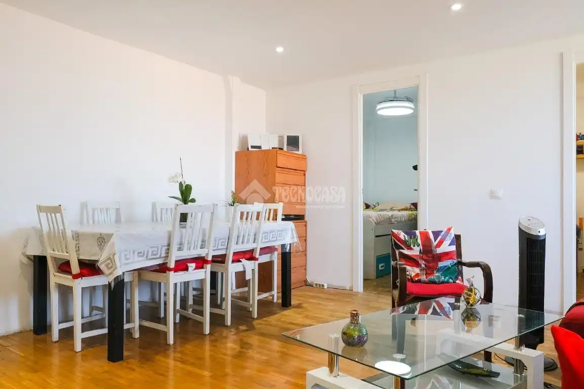 Sala d'estar de Pis en venda en Madrid amb Aire condicionat, Calefacció i Parquet
