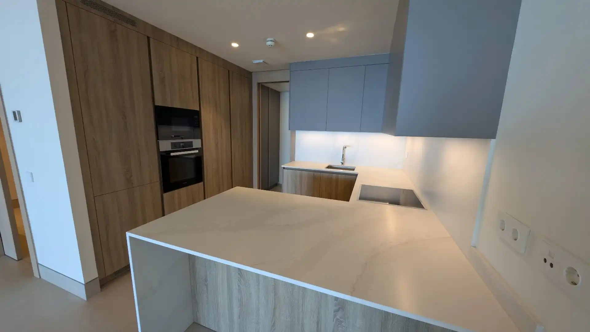 Apartamento de alquiler en Martín Carpena - Torre del Río