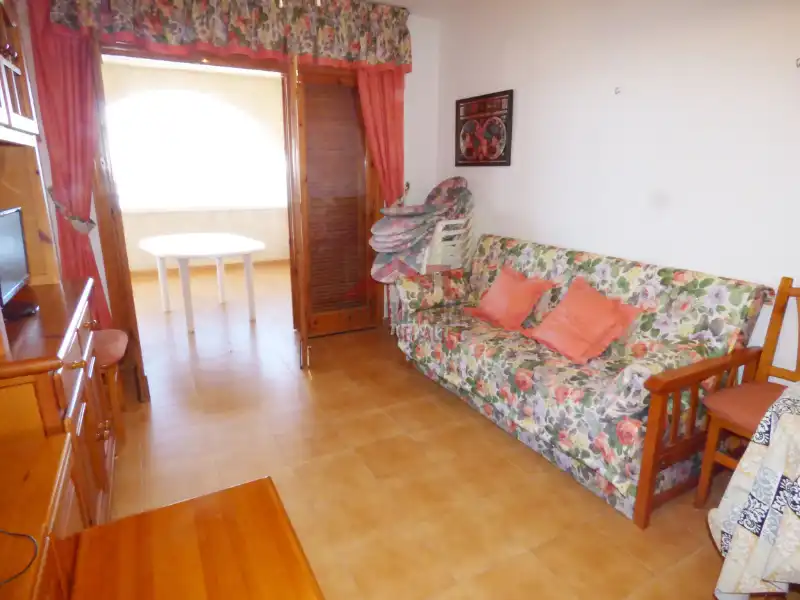 Apartments for rent in Calle Málaga, Los Arenales del Sol