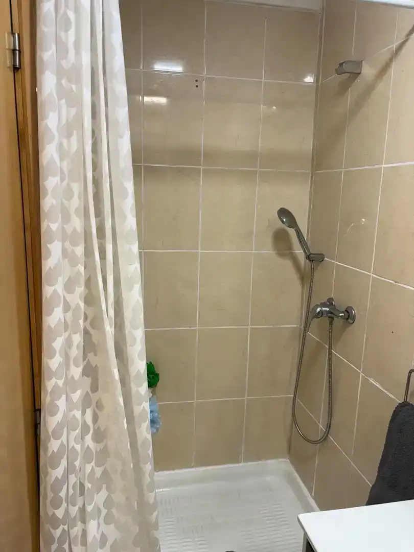 Bathroom of Flat for sale in Badalona  with Balcony