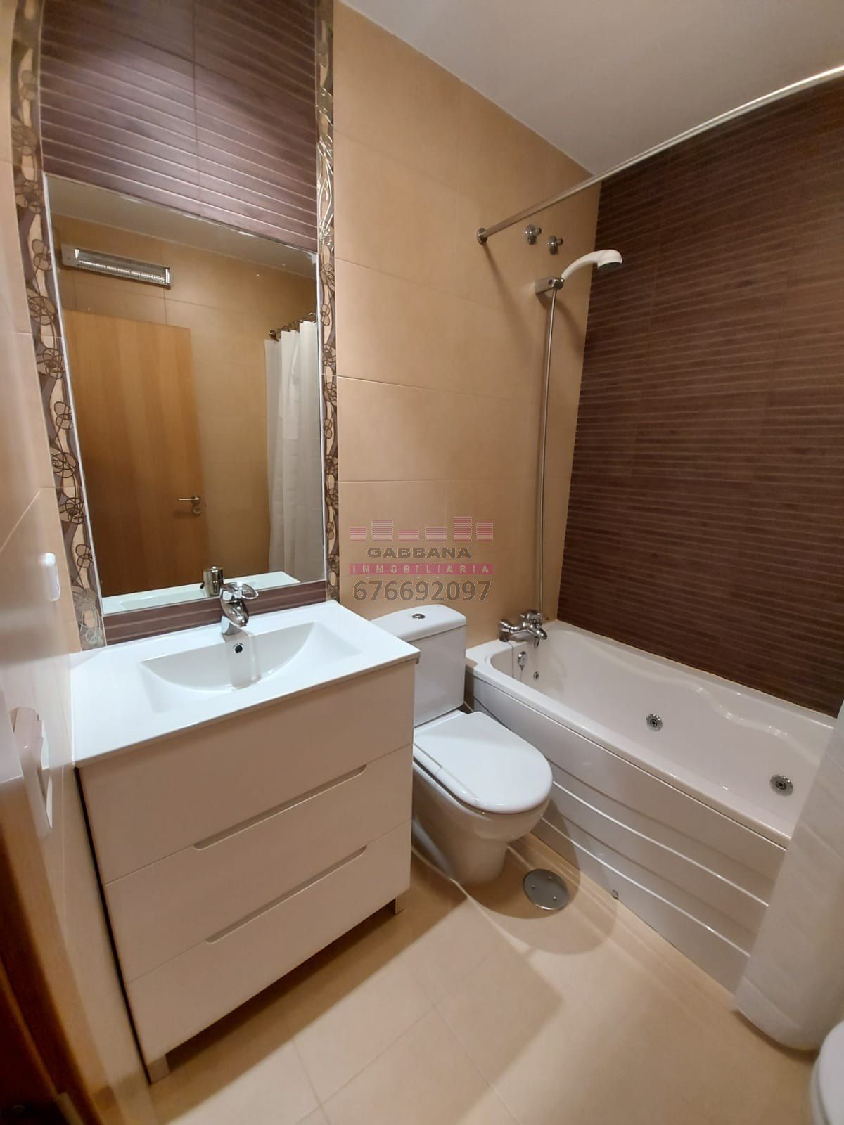 Loft to rent in Rúa de Urzáiz, Centro - Areal