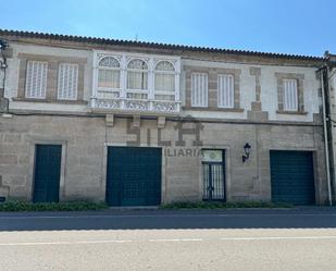 Vista exterior de Casa o xalet en venda en Cenlle amb Terrassa