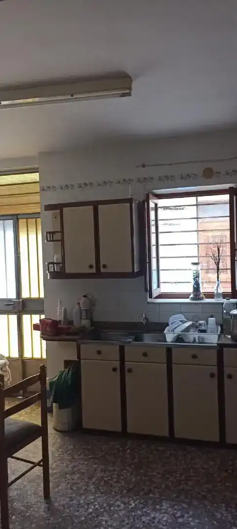 Cuina de Casa adosada en venda en Caudete amb Moblat, Forn i Rentadora