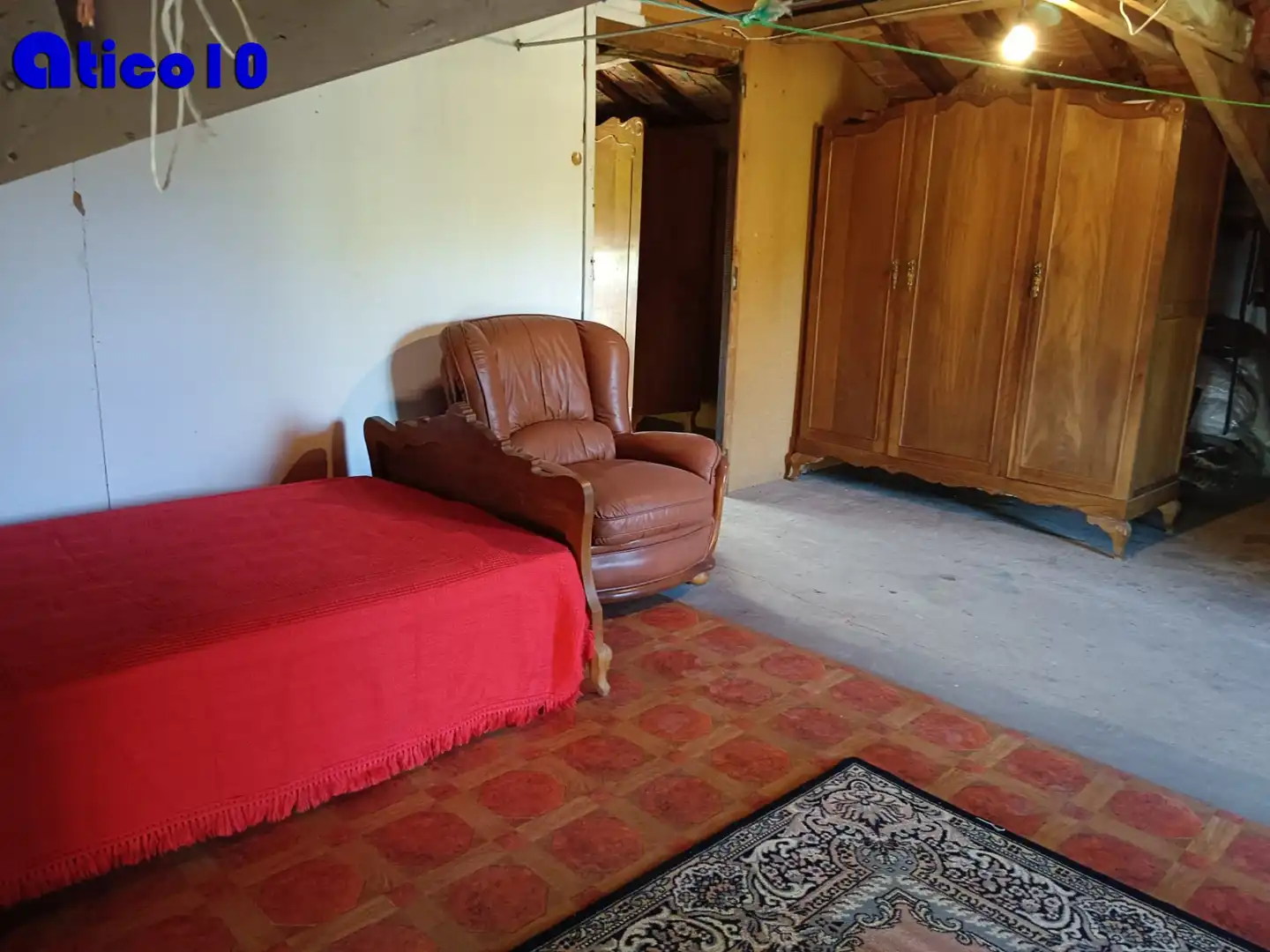 Dormitori de Casa o xalet en venda en Candamo amb Calefacció, Traster i Moblat