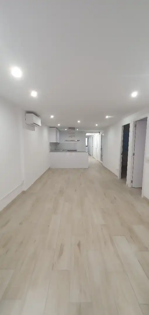 Ground floor for rent in Carrer de Salvà, 39, El Poble Sec - Parc de Montjuïc