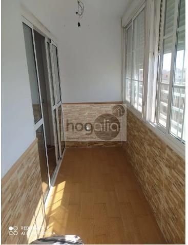 Flat to rent in  Sevilla Capital  with Air Conditioner and Terrace